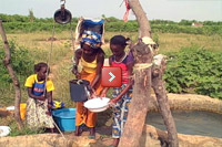 Dior Ka shows the importance of her everyday task of fetching
		water from the nearby well.